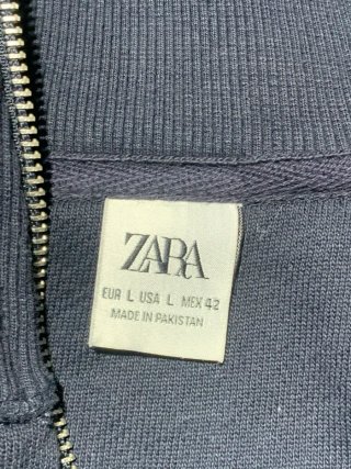 Sudadera Negra con Cremallera