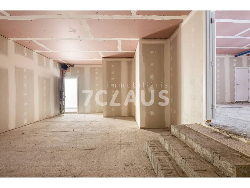 Commercial premises for rent in Andorra la Vella · 8 of 13