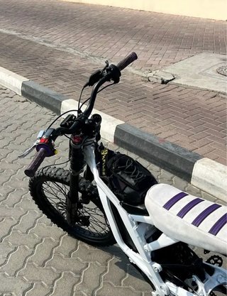 Bicicleta Eléctrica Blanca