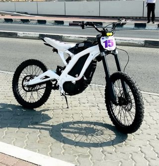 Bicicleta Eléctrica Blanca