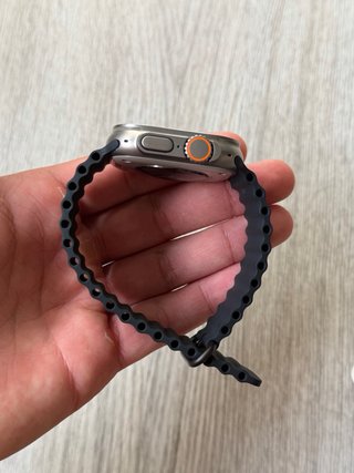 Apple Watch Ultra 1 49mm + cable
