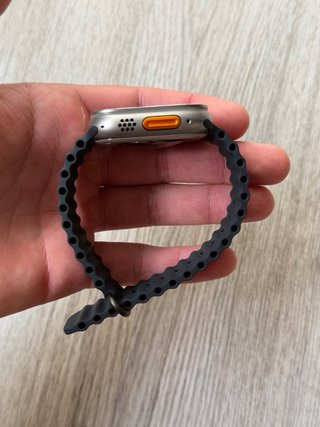 Apple Watch Ultra 1 49mm + cable