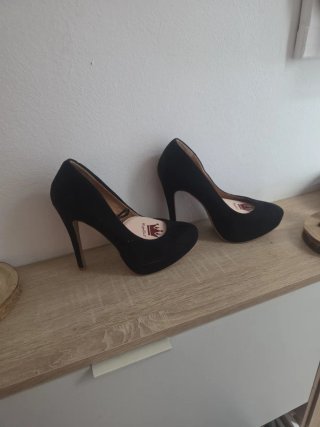 Zapatos de tacón negros