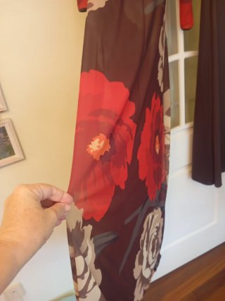 Oferta Vestido largo marrón con estampado floral