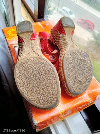 Sandalias de Cuña Porronet Rojas