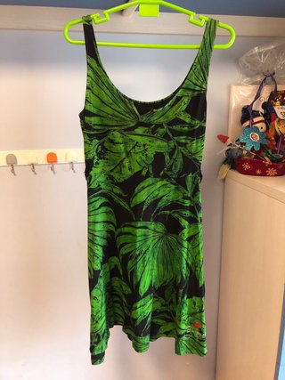 Vestido Desigual hojas verde y negro Talla S/M