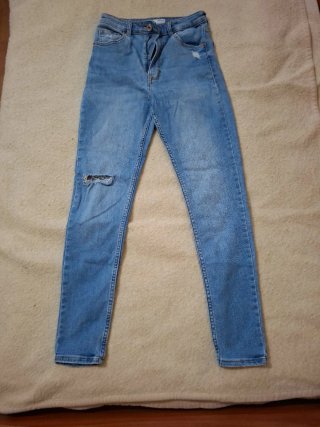 Pantalón Vaquero Roto Bershka Skinny