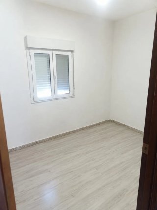Piso en venta en La Chana Granada
