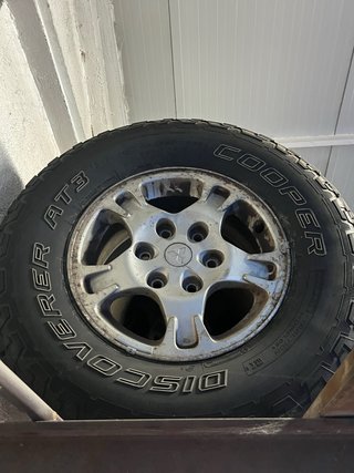 4 Ruedas Mitsubishi Montero V60