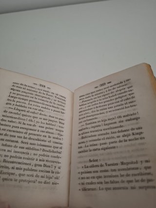 Libro antiguo Ana Bolena