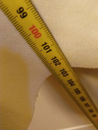 Pantalones MANGO Talla M blancos abertura bajos.