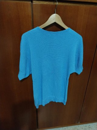 Maglia in filo turchese