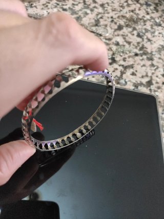 Pulsera de plata con diseño calado
