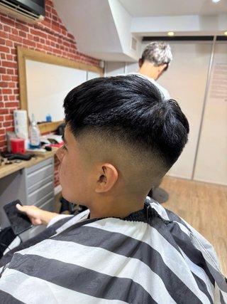 Barbero y peluquero domicilios