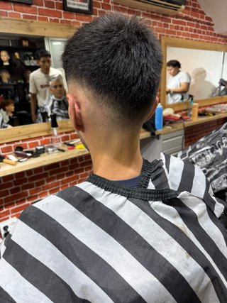 Barbero y peluquero domicilios