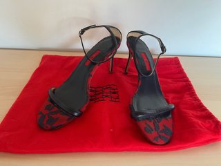 Sandalias de tacón Carolina Herrera.Auténticas.