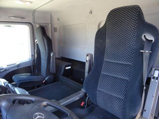 Mercedes ACTROS 25 44--CAMIONES GRUA