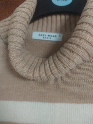 Jersey de Cuello Alto a Rayas Talla L