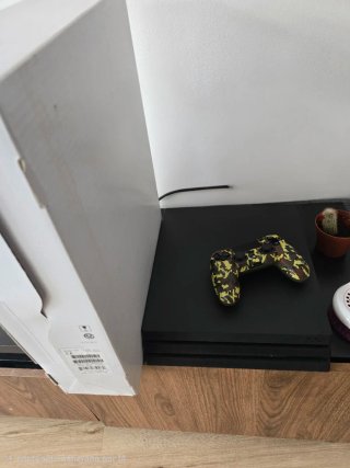 Ps4 Pro 1TB con caja y mando
