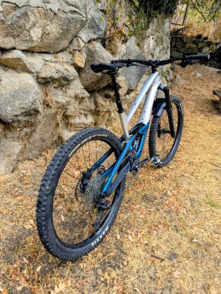 Bicicleta Cannondale Jekyll 2025