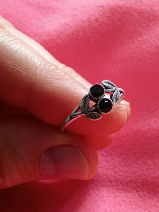 Anillo y pendientes