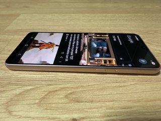 Samsung Galaxy A33 5G con 8 fundas y 2 protectores