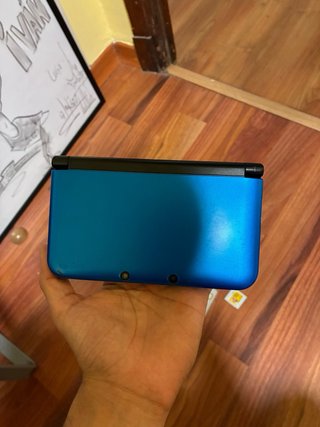 Nintendo 3DS Negra Juego Mario Maker y 3 lapices