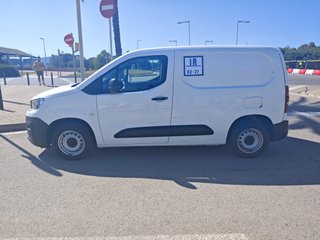 Peugeot Partner Premium Standard 600kg BlueHDi 73kW