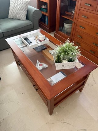 Salón completo en madera.