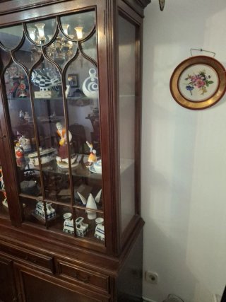 Armario Vitrina de Madera Clásico