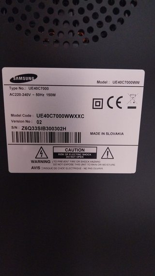 Televisión Samsung+ Mi Box+ ambos mandos distancia