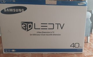 Televisión Samsung+ Mi Box+ ambos mandos distancia