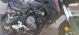 QJMotor SRT700 Adventure 2023 Negra/Roja