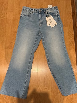 Pantalones vaqueros D78 campana sin estrenar