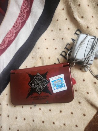 Nintendo 3DS XL Monster Hunter Generations