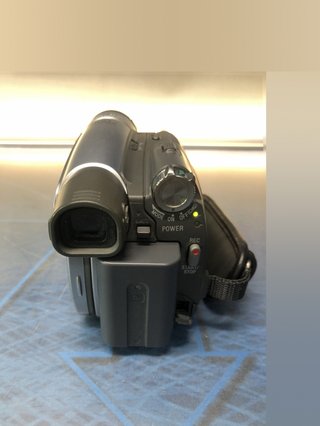 Camara Sony DCR-HC27E