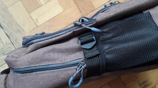 Mochila nueva con etiqueta.