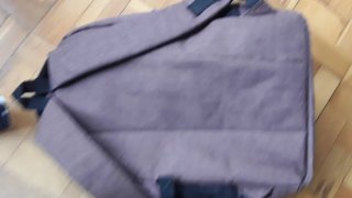 Mochila nueva con etiqueta.