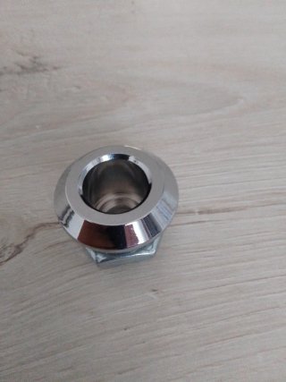 Connettore metallico