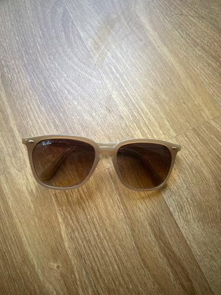 Gafas de sol Ray-Ban beige