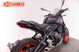 TRIUMPH TRIDENT 660