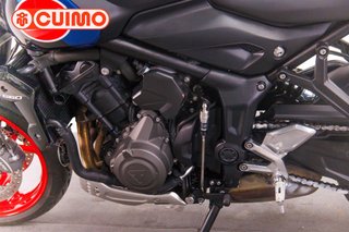 TRIUMPH TRIDENT 660