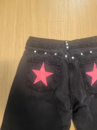 Pantalón Negro con Tachuelas Bershka