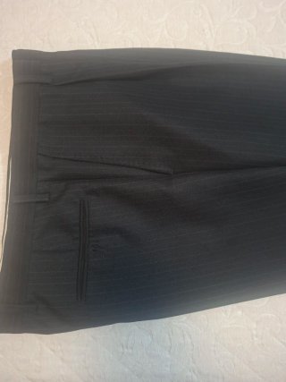 Traje de Chaqueta Gris Oscuro Rayas Diplomática