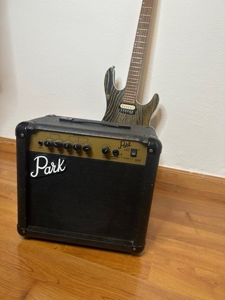 Guitarra Eléctrica Cort y Amplificador Park