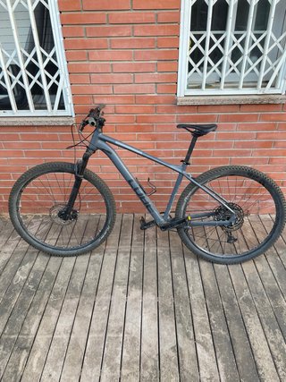 Bicicleta de Montaña BTT Cube.