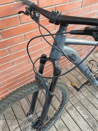 Bicicleta de Montaña BTT Cube.