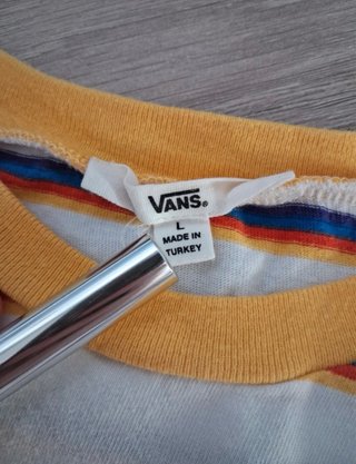 Suéter Vans de Manga Corta. L