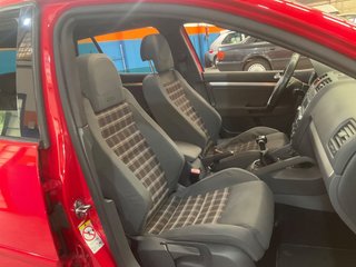 Volkswagen Golf GTI NACIONAL