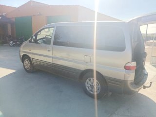 Hyundai H-1 2004